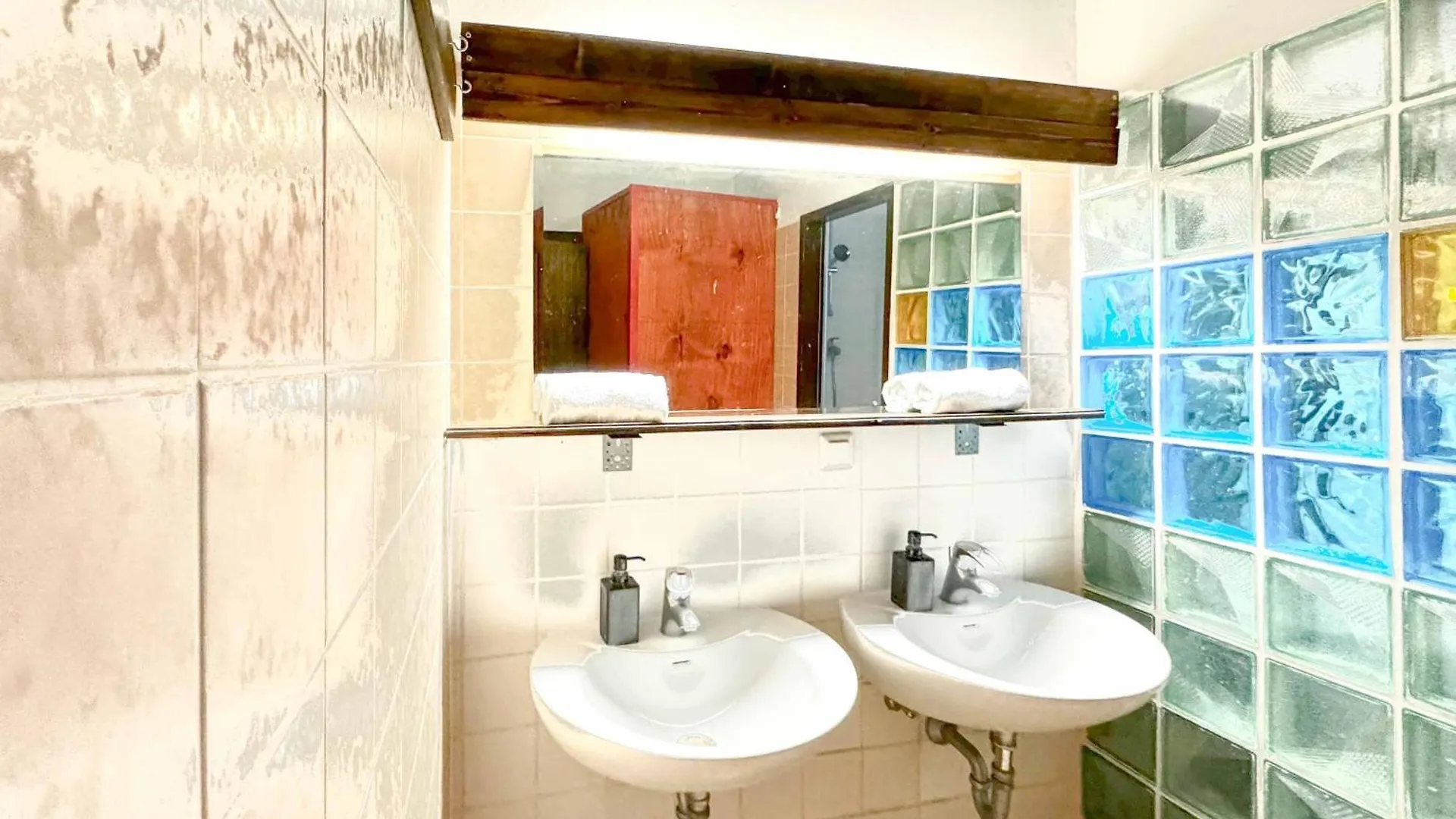 Appartement 200 Qm Loft Am Fluss Fuer Freunde Und Familien ! à Berlin Allemagne