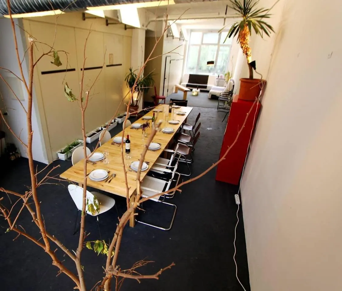 Appartement 200 Qm Loft Am Fluss Fuer Freunde Und Familien ! à Berlin